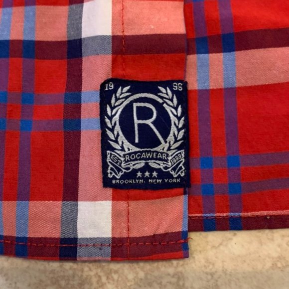 Rocawear Classic Men's Button Up - Picture 6 of 6